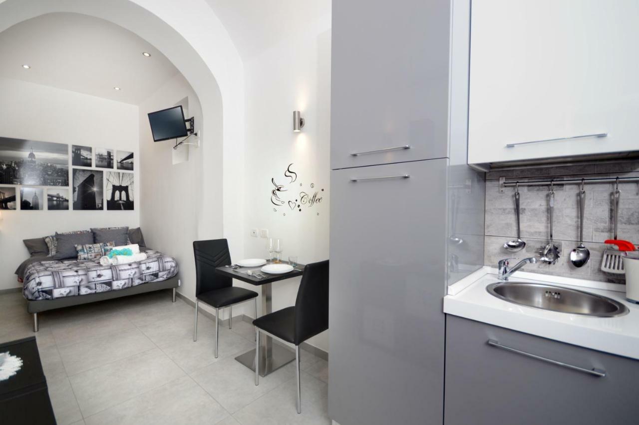 Alexandra Exclusive Apartment Naples Luaran gambar